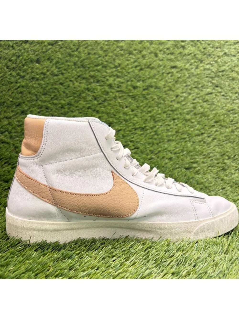 Nike please review